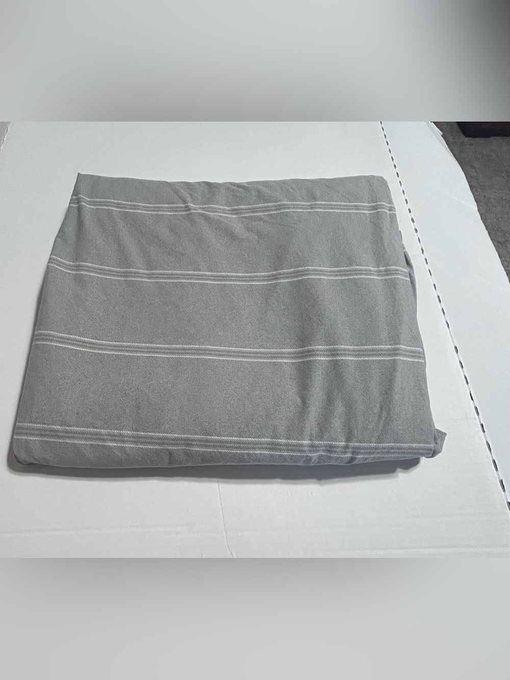 Lauren Ralph Lauren Oakview striped pewter gray and white pinstriped twin duvet